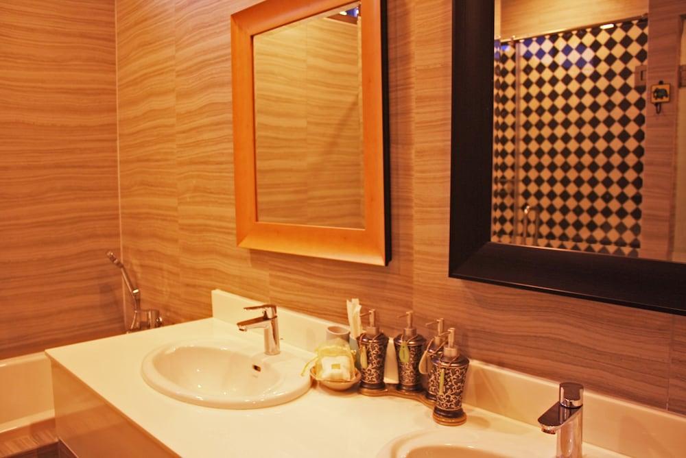 Arun Residence Банкок Екстериор снимка